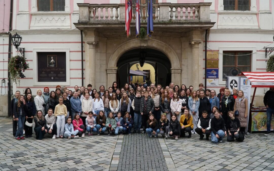 Obilježen 16. Europski dan jezika na Franjevačkom trgu u Varaždinu