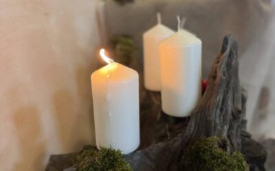 Paljenje prve adventske svijeće i Adventski humanitarni buvljak